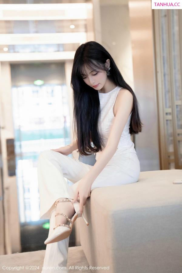 林星阑  [XiuRen]高清写真图 2024.11.29 No.9528 林星阑 美腿丝袜第14张图片